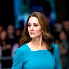 Kate Middleton čudovita v suknjiču s tem klasičnim vzorcem