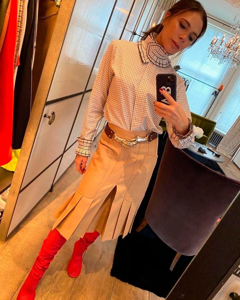 Victoria Beckham pravkar nosila svojo najljubšo modno kombinacijo. Želeli jo boste posnemati (foto: Profimedia)