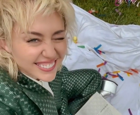 Hlače z nizkim pasom bomo nosili kot Miley Cyrus