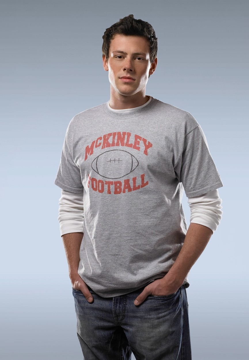 Cory Monteith in 'Glee' (2009-2015) Cory, ki v seriji igra najstniškega športnika, je bil takrat star 27 let.