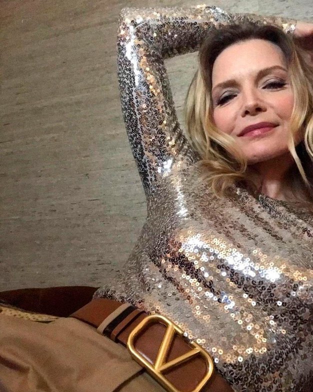 Michelle Pfeiffer je svoj 63. rojstni dan proslavila s tem čudovitim videzom - Foto: Profimedia