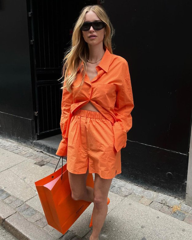 Pozabite na lahke obleke, to je največji poletni trend, ki ga bomo odslej nosili za prosti čas - Foto: Profimedia
