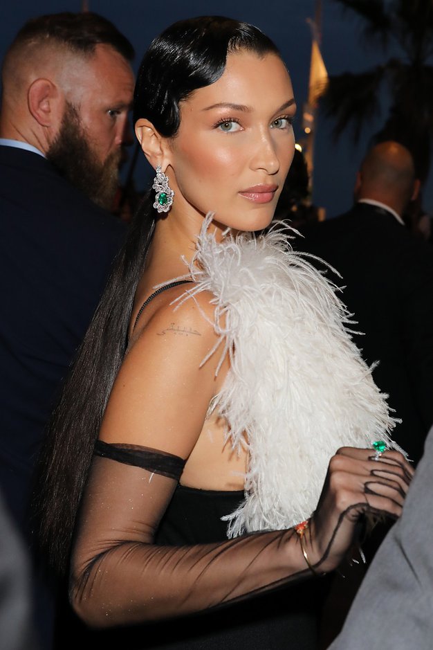 Bella Hadid je v Cannesu blestela v čudoviti obleki - Foto: Profimedia