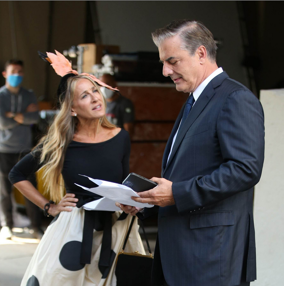 Se Carrie Bradshaw in Mr Big v novi seriji res ločujeta? Nove fotografije so pretresle internet (foto: Profimedia)