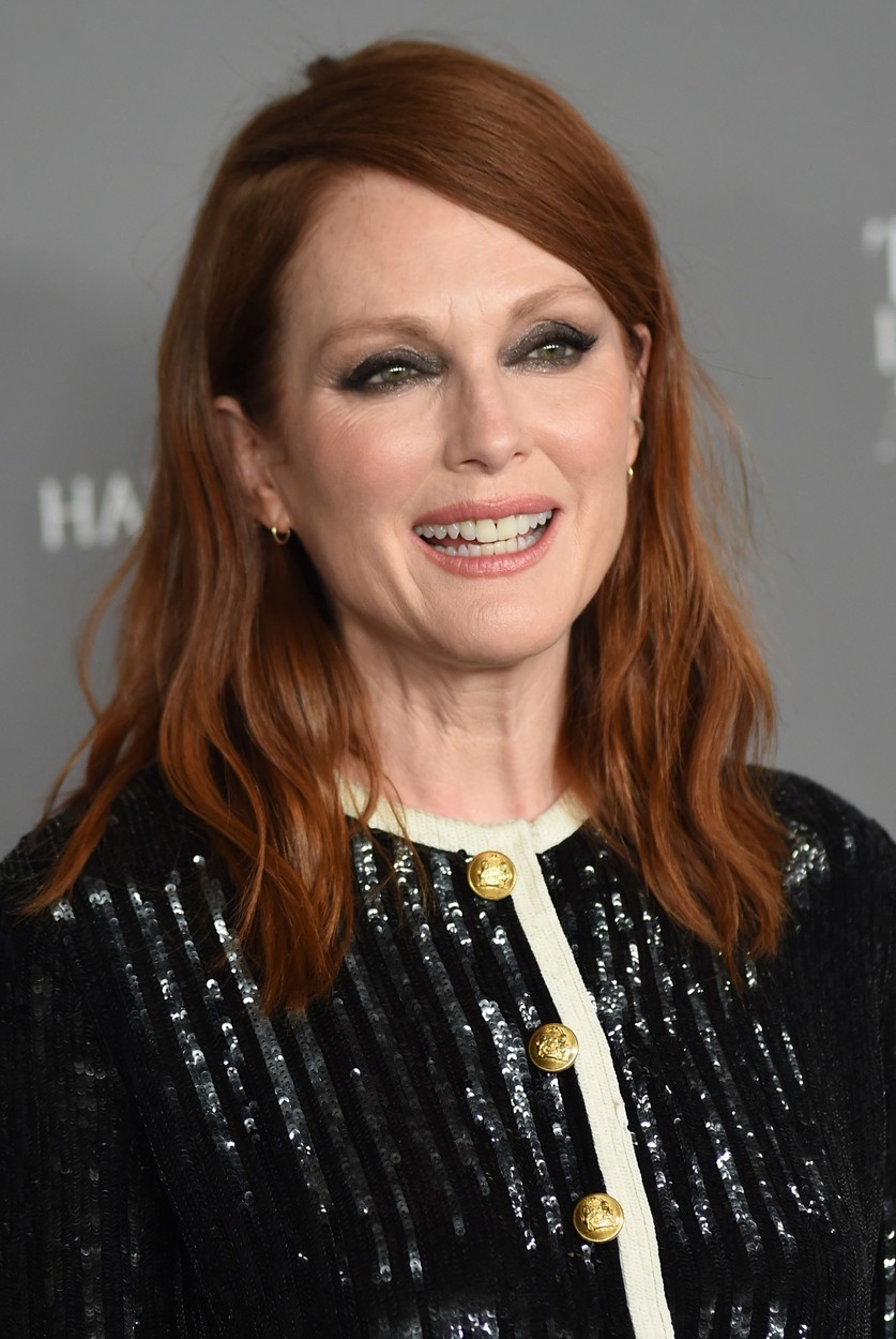 Julianne Moore ni le hollywoodska senzacija. Ameriška igralka pri 61 letih še vedno vzbuja pozornost v modnem svetu s svojimi …