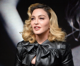 Madonna se ne ustavi: Oboževalci razočarani nad njenimi novimi provokativnimi fotografijami
