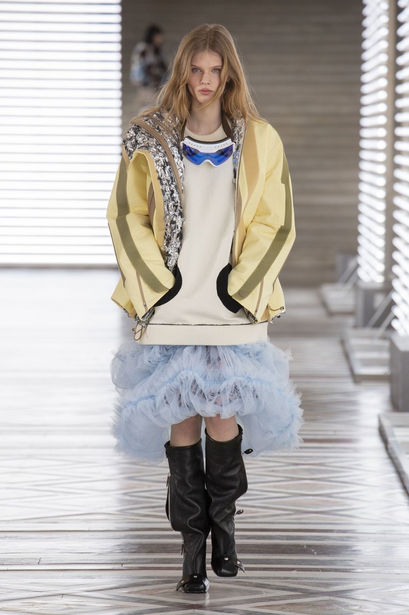Louis Vuitton predstavlja nov bizaren modni dodatek. Bi ga kupili? (foto: Profimedia)