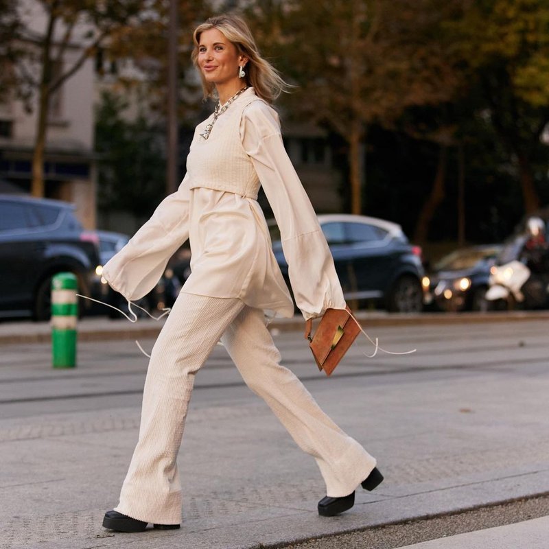 Pozimi se nikar ne odpovejte belim hlačam, poglejte, kako jih nositi (foto: Instagram)
