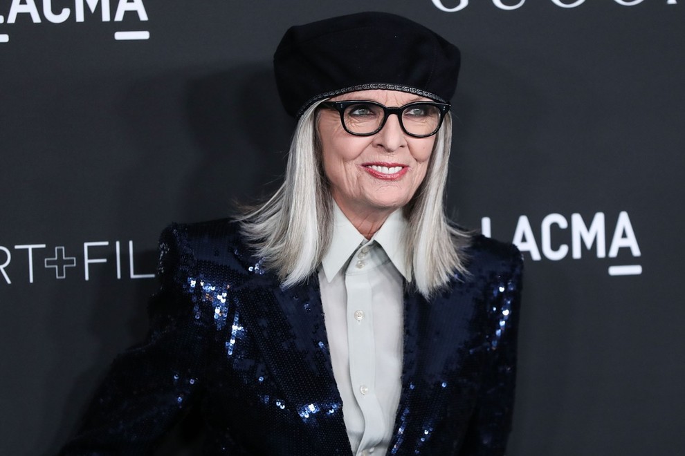 Diane Keaton je ikona sloga in v kombiniranju širokih kavbojkah v klasičnem slogu ji ni para. Še posebej obožuje en …