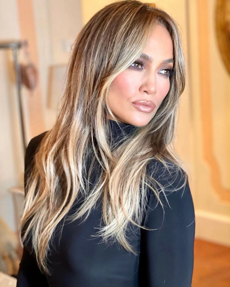 Jennifer Lopez čudovita z novo različico frufruja v stilu 70-ih (foto: Instagram)