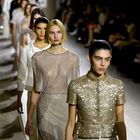 Oglejte si božansko kolekcijo Haute Couture modne hiše Christian Dior za pomlad in poletje 2022