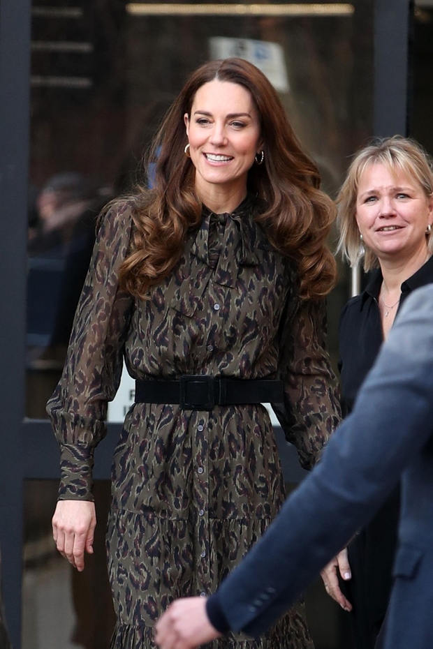 Portreti vojvodinje Cambriške ob 40. rojstnem dnevu so pokazali, kako daleč je prišel stil Kate Middleton, odkar se je poročila …