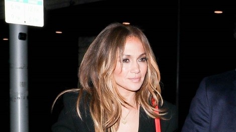 Jennifer Lopez je to "grdo" krilo naredila trendovsko