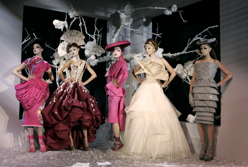 Christian Dior Haute Couture pomlad/poletje 2007 (foto: Profimedia)