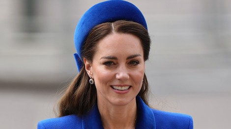 Kate Middleton včeraj namesto plašča ponovno oblekla ta kos in bila videti kot sodobna princesa
