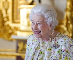 Zakaj je zdravje kraljice Elizabete II. vse bolj zaskrbljujoče?
