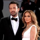 Jennifer Lopez in Ben Affleck sta poročena! Vse, kar vemo o njuni "intimni poroki" v Las Vegasu