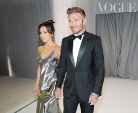 Videz Victorie Beckham na sinovi poroki je bil edinstveno netradicionalen: Njena obleka je bila tako drzna kot prefinjena