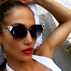 J.Lo se enostavno ne stara: tik pred poletjem osupnila z novimi vročimi fotografijami