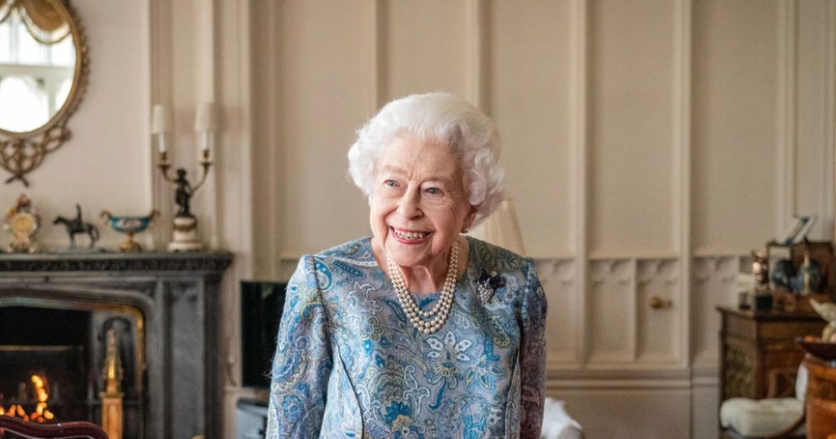Pourquoi la reine Elizabeth II.  Vous vous êtes disputé avec le prince Philip en français ?  – Longue langue