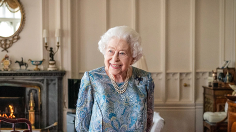 To so zadnje fotografije kraljice Elizabete: Posnete le dva pred smrtjo, videti pa je bila modrikasta in shujšana