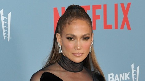 To je najljubši izdelek za oči slavne zvezdnice Jennifer Lopez: Kaj je ta čudežna sestavina in kako lahko koristi vaši koži?