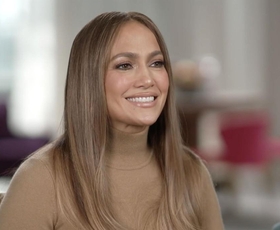 Jennifer Lopez napoveduje najbolj trendno barvo te jeseni. Se strinjate?