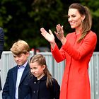 Zakaj ima Kate Middleton na rokah pogosto obliže? Preverite, kaj skriva pod njimi