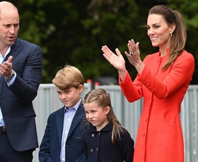 Zakaj ima Kate Middleton na rokah pogosto obliže? Preverite, kaj skriva pod njimi