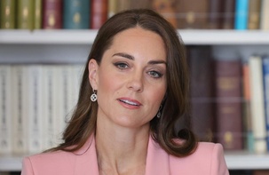 "Kate Middleton je "ujetnica" v palači," pravi princ Harry