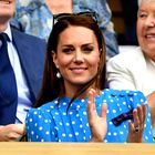 Kate Middleton presenetila na Wimbeldonu in očarala s čudovito poletno obleko s pikčastim vzorcem