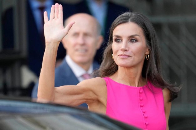 Od Kate Middleton do Letizie Ortiz: Vse kraljeve dame to poletje prisegajo na to ženstveno barvo - Foto: Profimedia