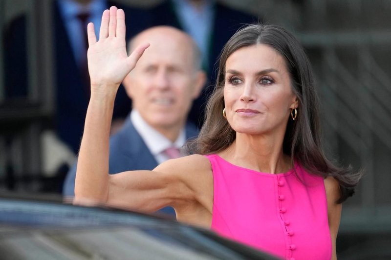 Od Kate Middleton do Letizie Ortiz: Vse kraljeve dame to poletje prisegajo na to ženstveno barvo (foto: Profimedia)