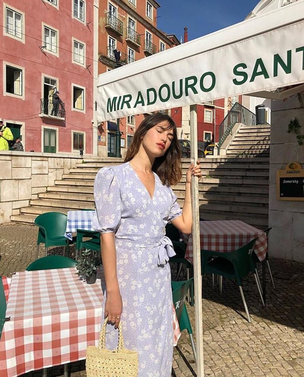 To so najbolj iskani poletni čevlji na internetu tega leta: Na tisoče in tisoče modnih deklet po vsem svetu si želi ta model (foto: Profimedia)