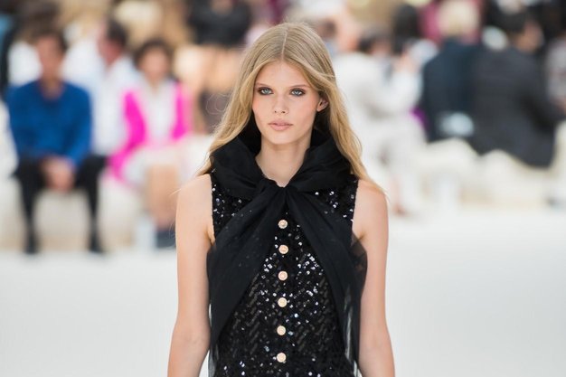 5 brezčasnih lepotnih trendov, ki jih je bilo mogoče uzreti na modni reviji Chanel Haute Couture: Zagotovite si Chanelov poletni videz - Foto: Profimedia