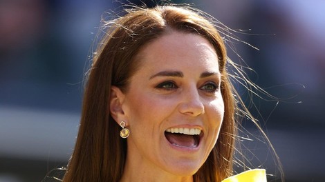 Kate Middleton so pred napovedjo tretje nosečnosti posvarili, naj ne rodi še enega otroka