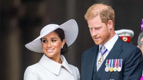 Princ Harry namiguje, da sta bila princ William in Kate Middleton ljubosumna na priljubljenost Meghan Markle