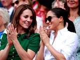 Princ Harry je princu Williamu dejal, da bi lahko bila Kate Middleton bolj prijazna do Meghan Markle
