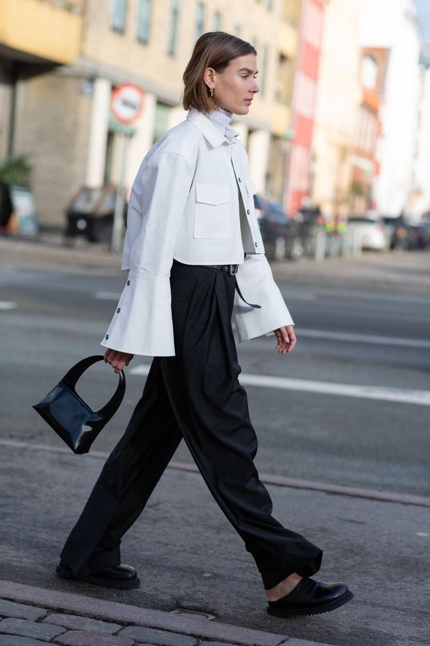 Modni ulični slog s tedna mode v Kopenhagnu: Oglejte si najbolj kul kombinacije fashionistk v danski prestolnici mode