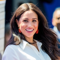 Pozabite na vrečaste kavbojke, Meghan Markle obudila osovražen trend na področju hlač
