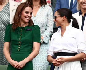 Premirje pred kronanjem? Po epskem sporu fotografije objema Kate Middleton in Meghan Markle postale viralne