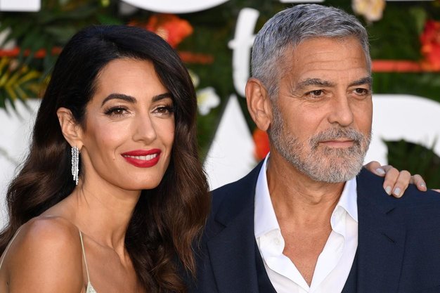 George in Amal Clooney že dolgo nista skupaj pozirala na rdeči preprogi, vendar je bilo vredno počakati. Par je postal …