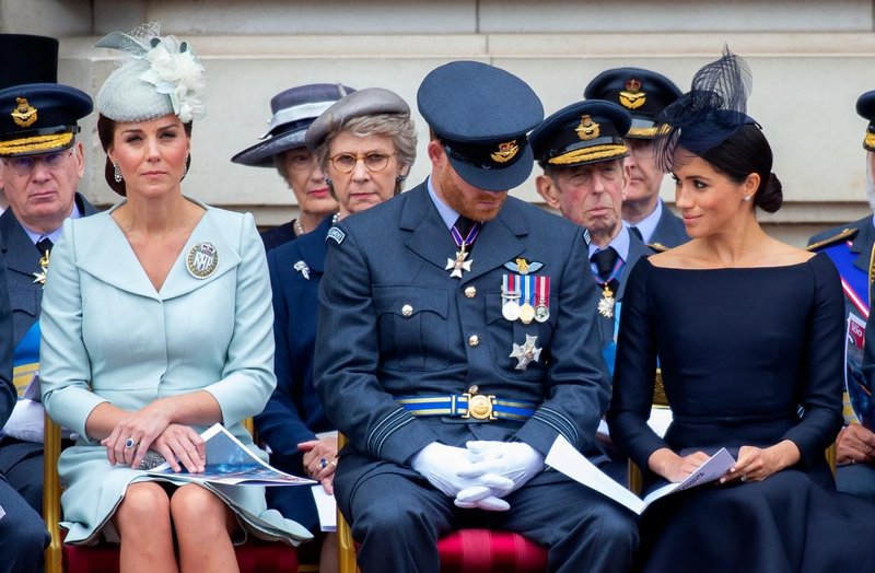 Kate Middleton po kraljičini smrti dobila nov kraljevi naziv. Se bo spremenil tudi naziv Meghan Markle? (foto: Profimedia)