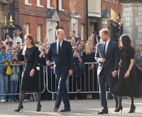Strokovnjak za govorico telesa razčlenjuje leden pogled valižanske princese na Meghan v delčku sekunde med srečanjem Fab Four na gradu Windsor
