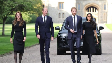 Zakaj Meghan Markle in princesa Kate nista bili na kraljičinem bdenju