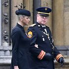 Svetovni monarhi žalujejo za kraljico: Monaška princesa Charlene in monaški princ Albert na pogrebu kraljice Elizabete II