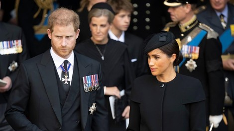 Princ Harry in Meghan Markle z novim projektom znova jezita britanski kraljevi dvor