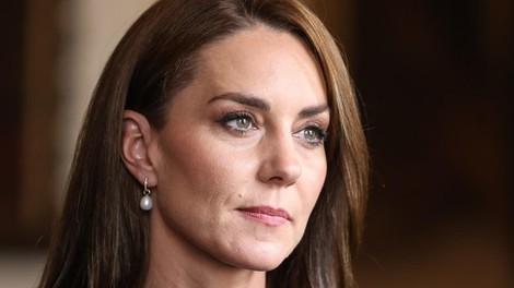 "Želim se opravičiti...": Kate Middleton prekinila molk o polemiki glede urejene družinske fotografije in osebno pojasnila, zakaj je videti fotošopirana