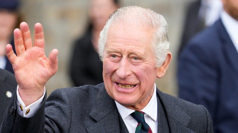 Harry zamudil pomemben trenutek po kronanju: Kralj Charles se je zasebno poklonil Archiejevemu rojstnemu dnevu