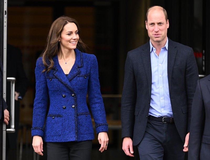 Šušlja se, da Kate Middleton in princ William  načrtujeta četrtega otroka. Njuni prijatelji veselo novico pričakujejo že tako kmalu (foto: Profimedia)